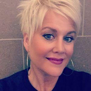 Meet your Posher, Michele